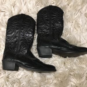 Women’s Crocodile Boots